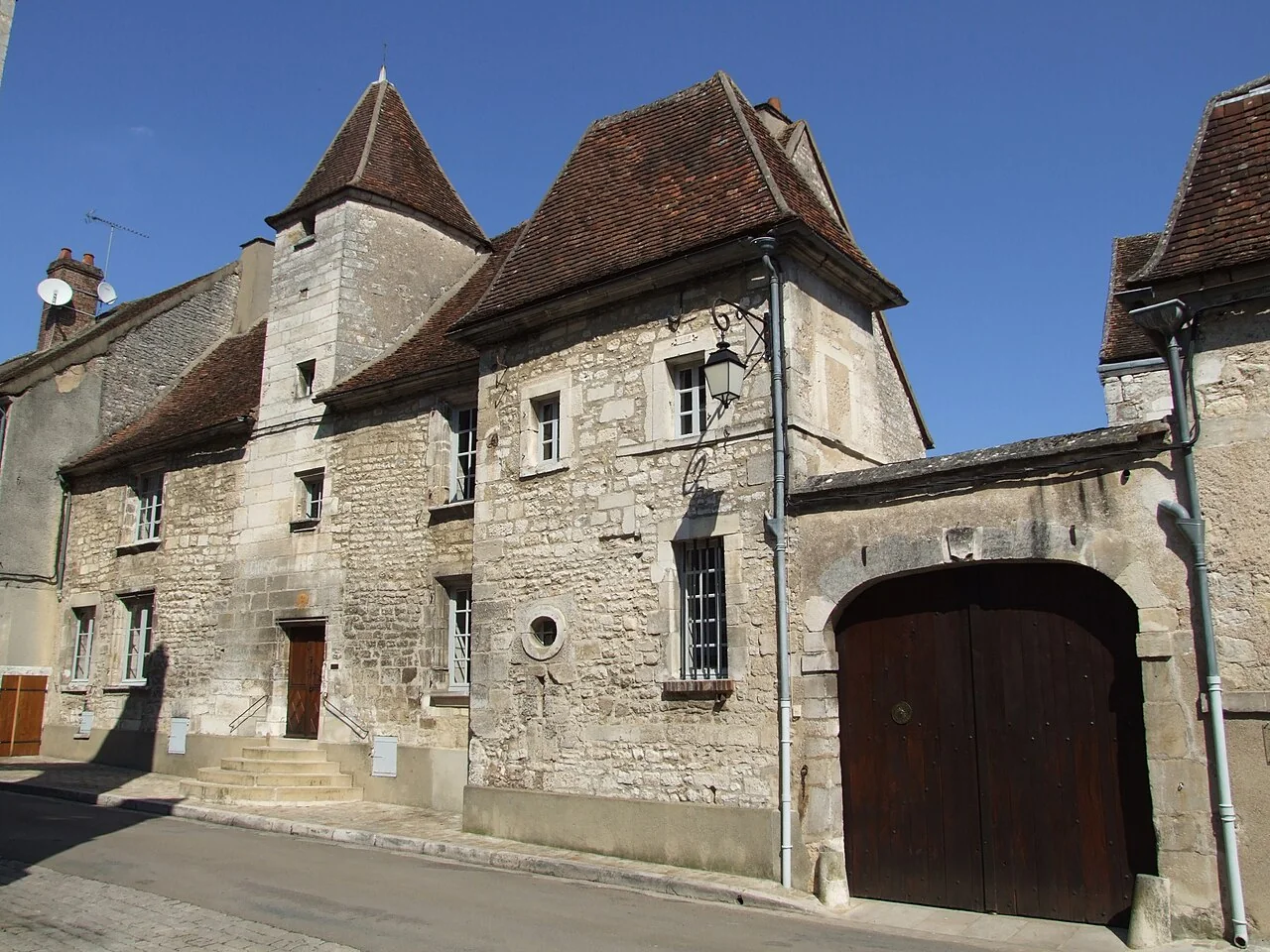 The historic Obédiencerie building in Chablis